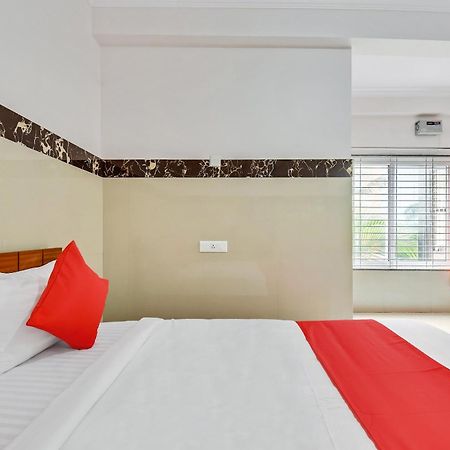 Hotel O Sri Sai Guru Comforts Yelahanka Eksteriør bilde