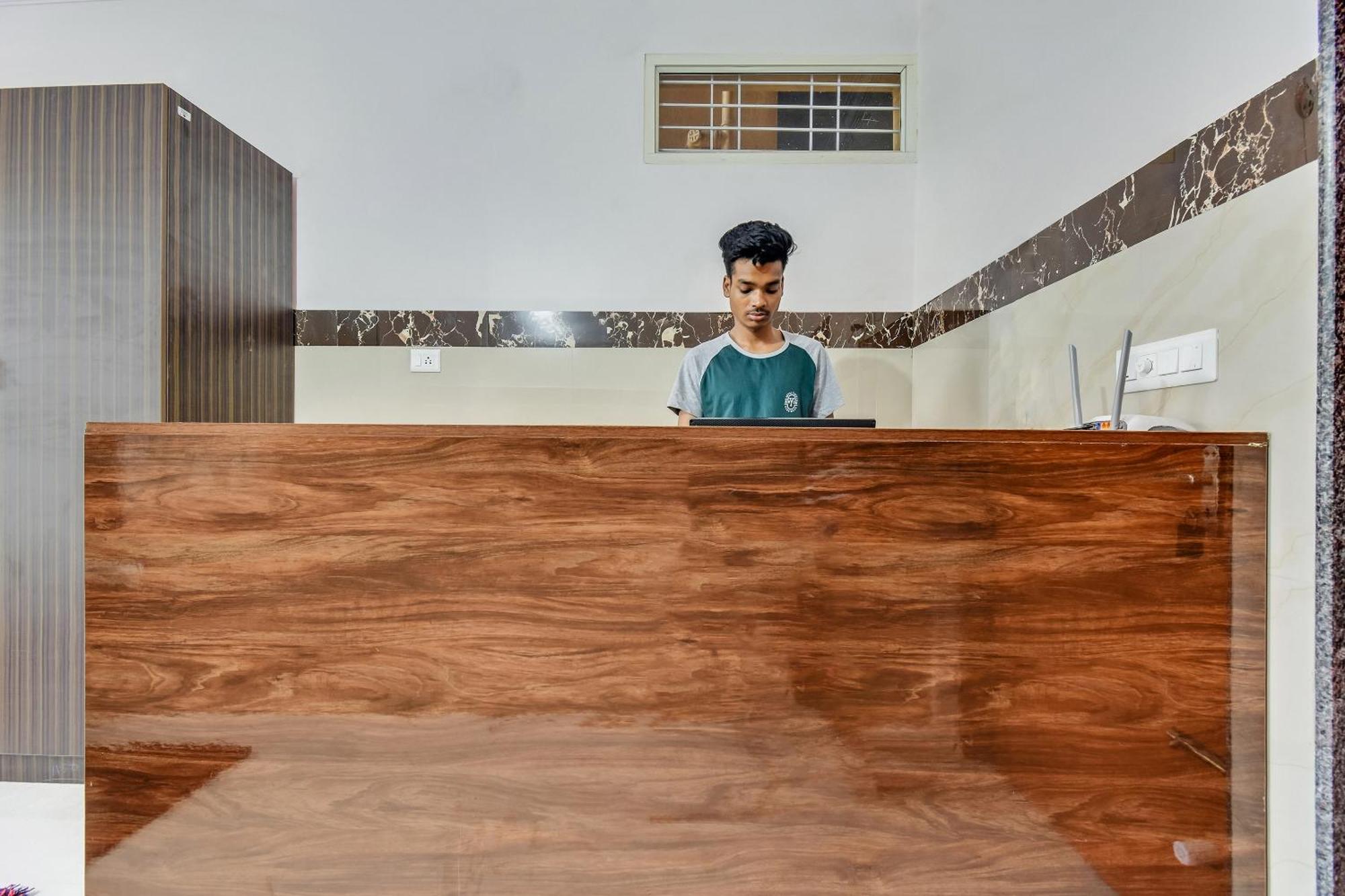 Hotel O Sri Sai Guru Comforts Yelahanka Eksteriør bilde